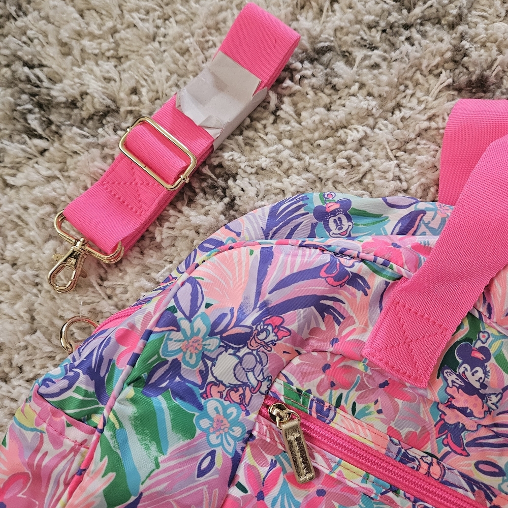 Lilly Pulitzer x Disney Weekender Duffel Bag Lilly Loves Disney - Picture 9 of 10